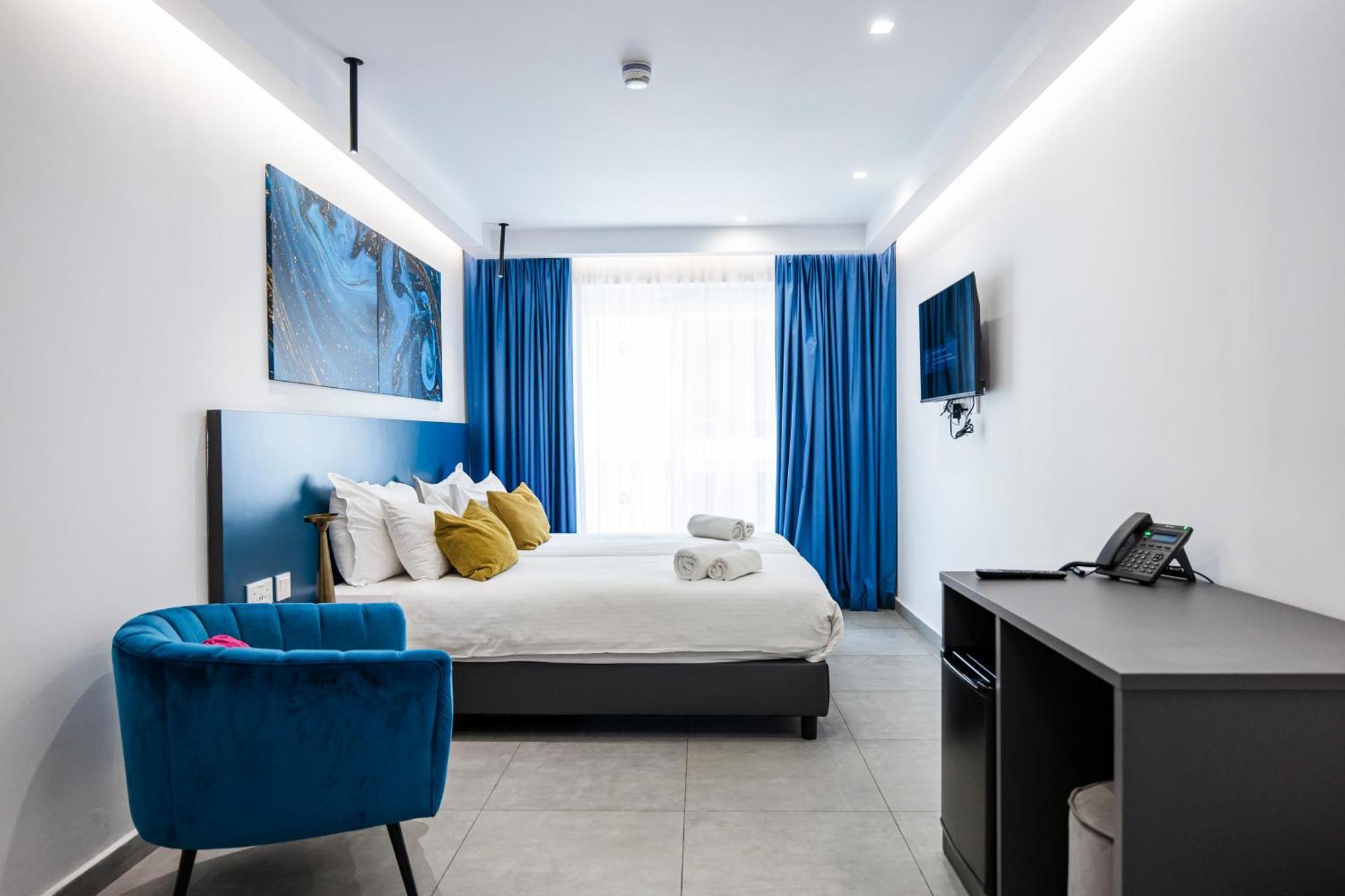Flamingo Hotel Malta Saint Julian's Bagian luar foto