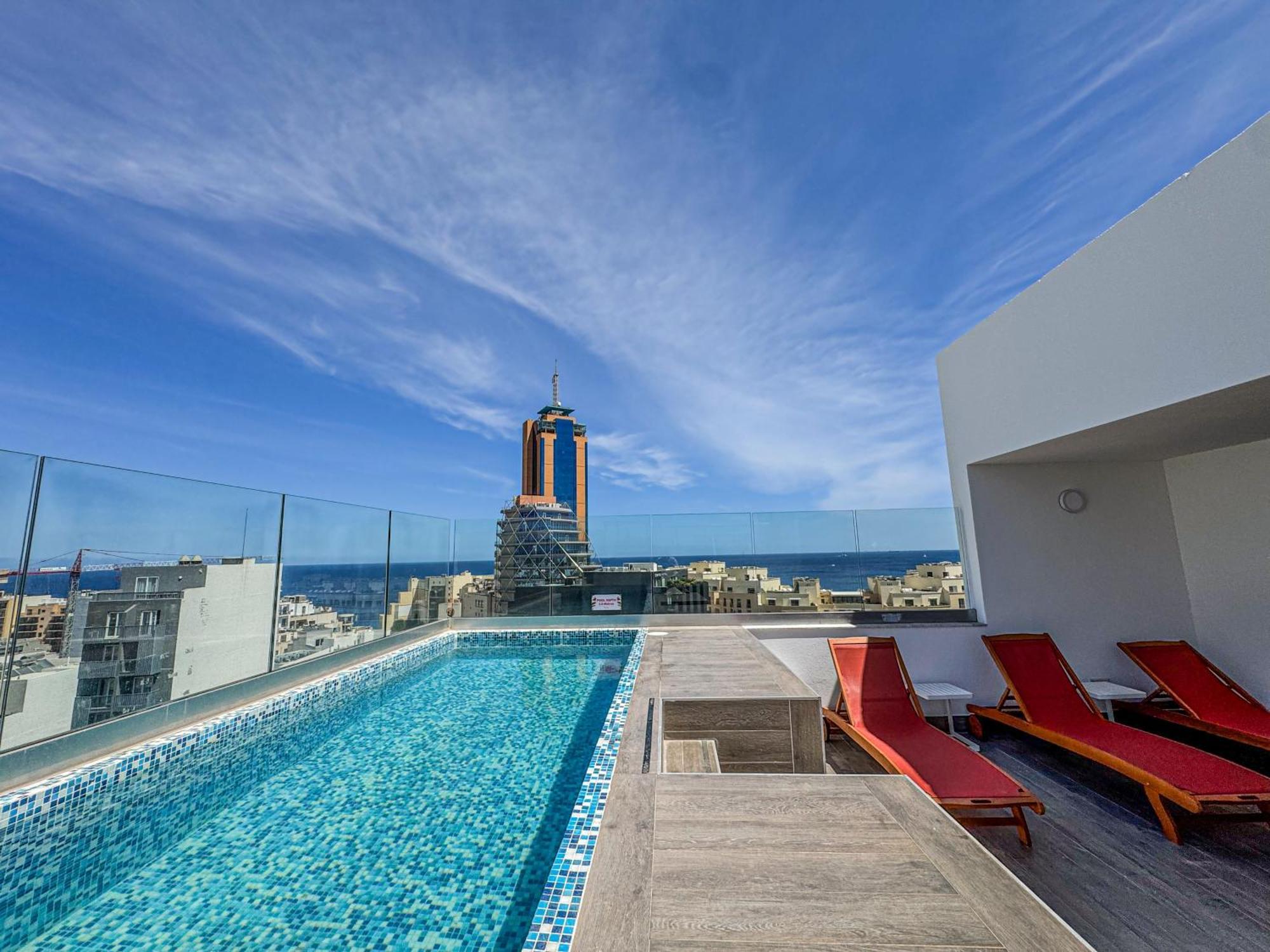 Flamingo Hotel Malta Saint Julian's Bagian luar foto